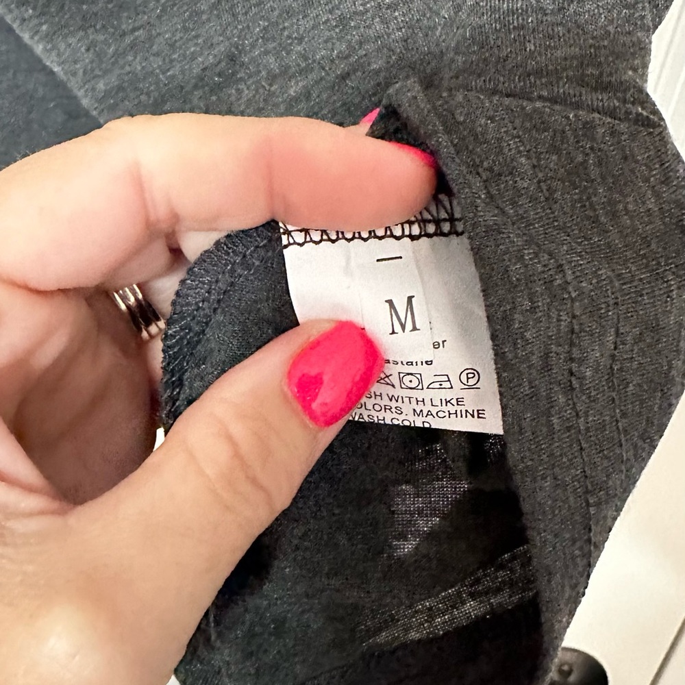 Small Town Girl T-Shirt - Picture 5 of 6